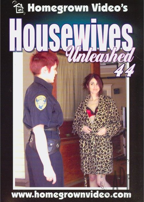 Housewives Unleashed 44 cover